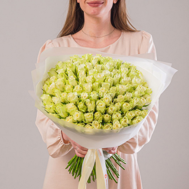 Букет из 101 белой розы 40 см