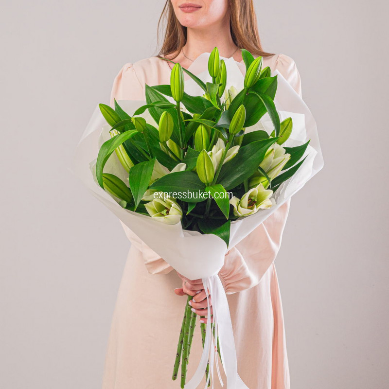 Букет из 5 лилий