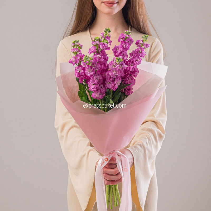 Букет из 7 маттиол