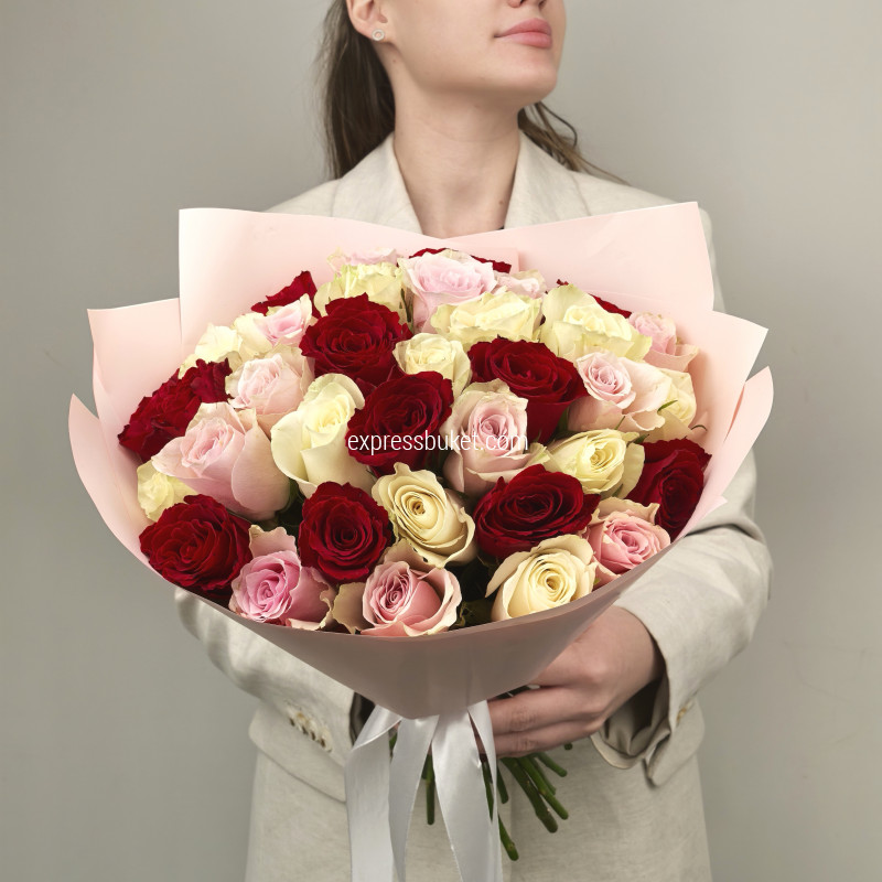 Букет 35 роз микс