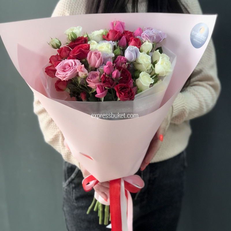 Букет из 11 кустовых роз