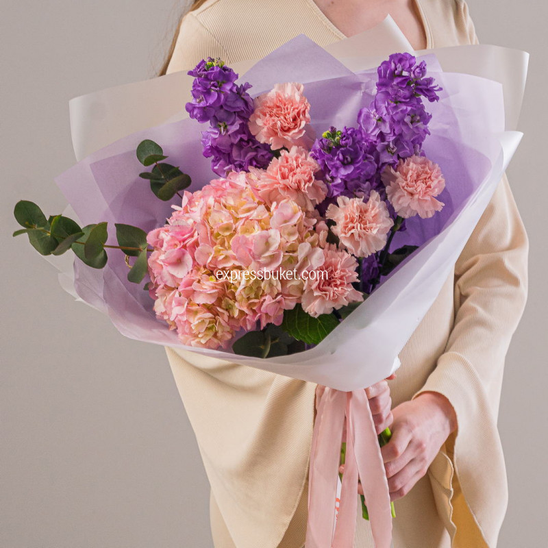 Темнее розового