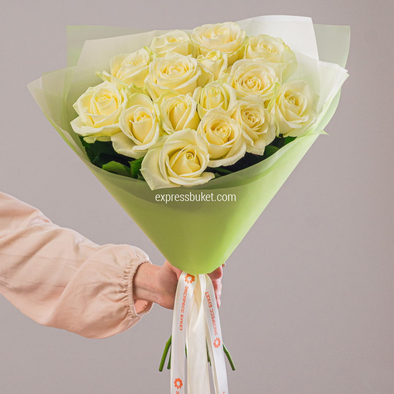 Букет из 15 роз Аваланж