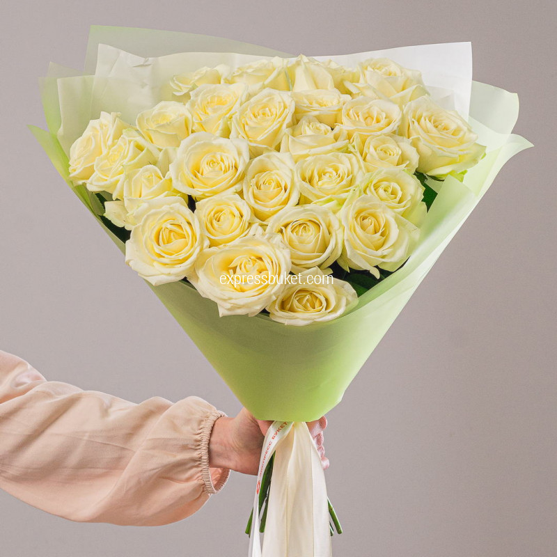 Букет из 25 роз Аваланж