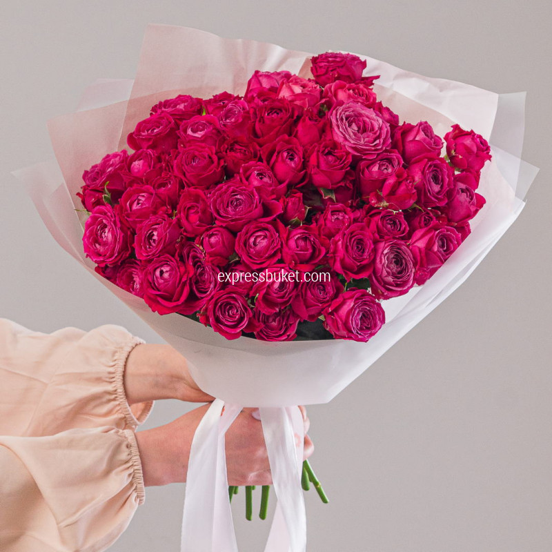 Букет из 15 пионовидных роз Мисс Баблз 